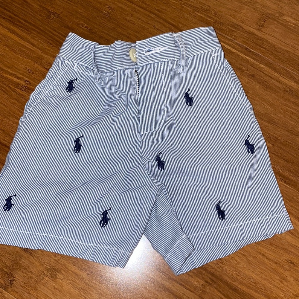 Polo shorts. Size 18 months